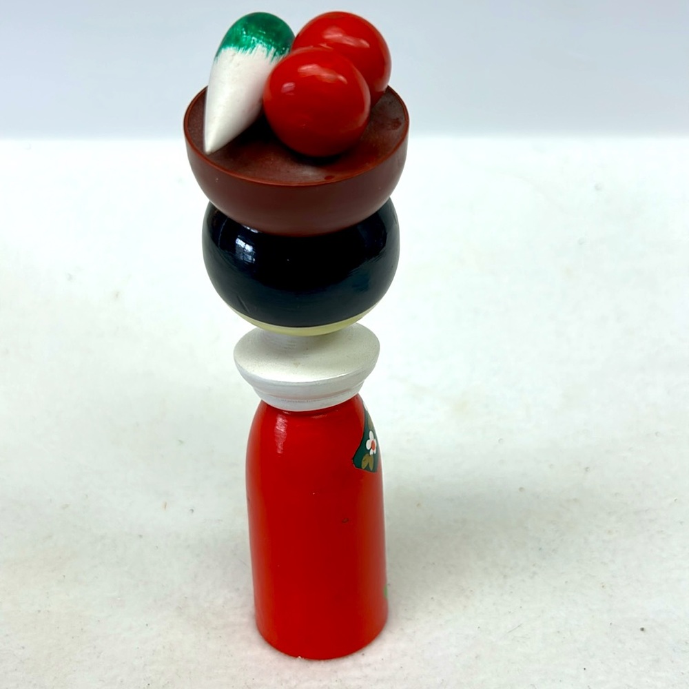Vintage handmade wooden bobble-head Kokeshi doll dated 1971 - Picture 8 of 8